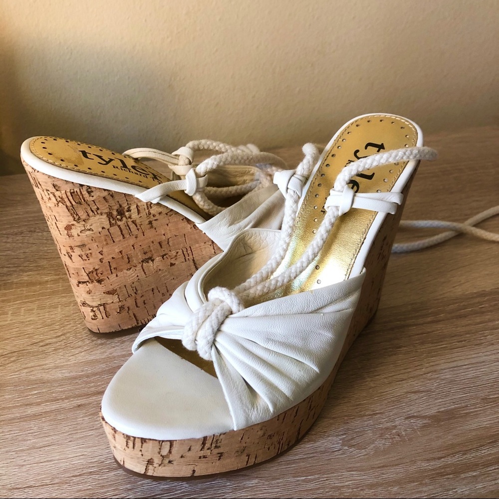 TYLER RICHARD TYLER IVORY CORK WEDGE